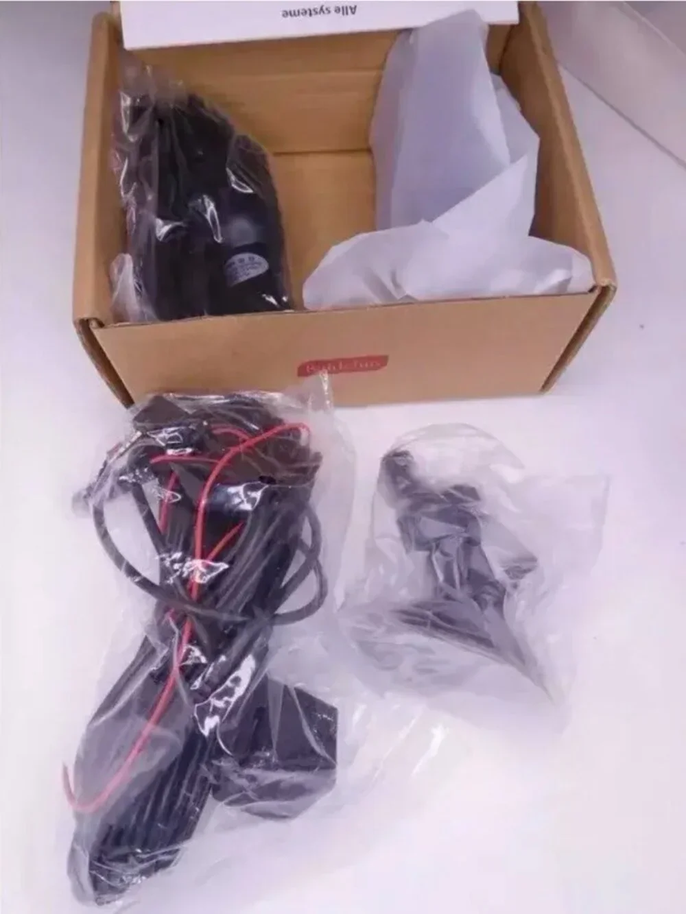 NEW HD DVR Dashcam with 3 Cameras and 32GB Card